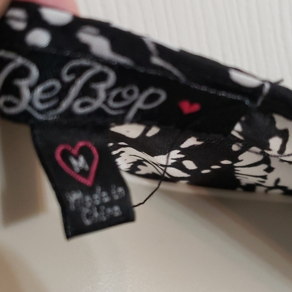 BEBOP BLACK AND WHITE SLEEVELESS DRESS SIZE MEDIUM - Picture 6 of 7